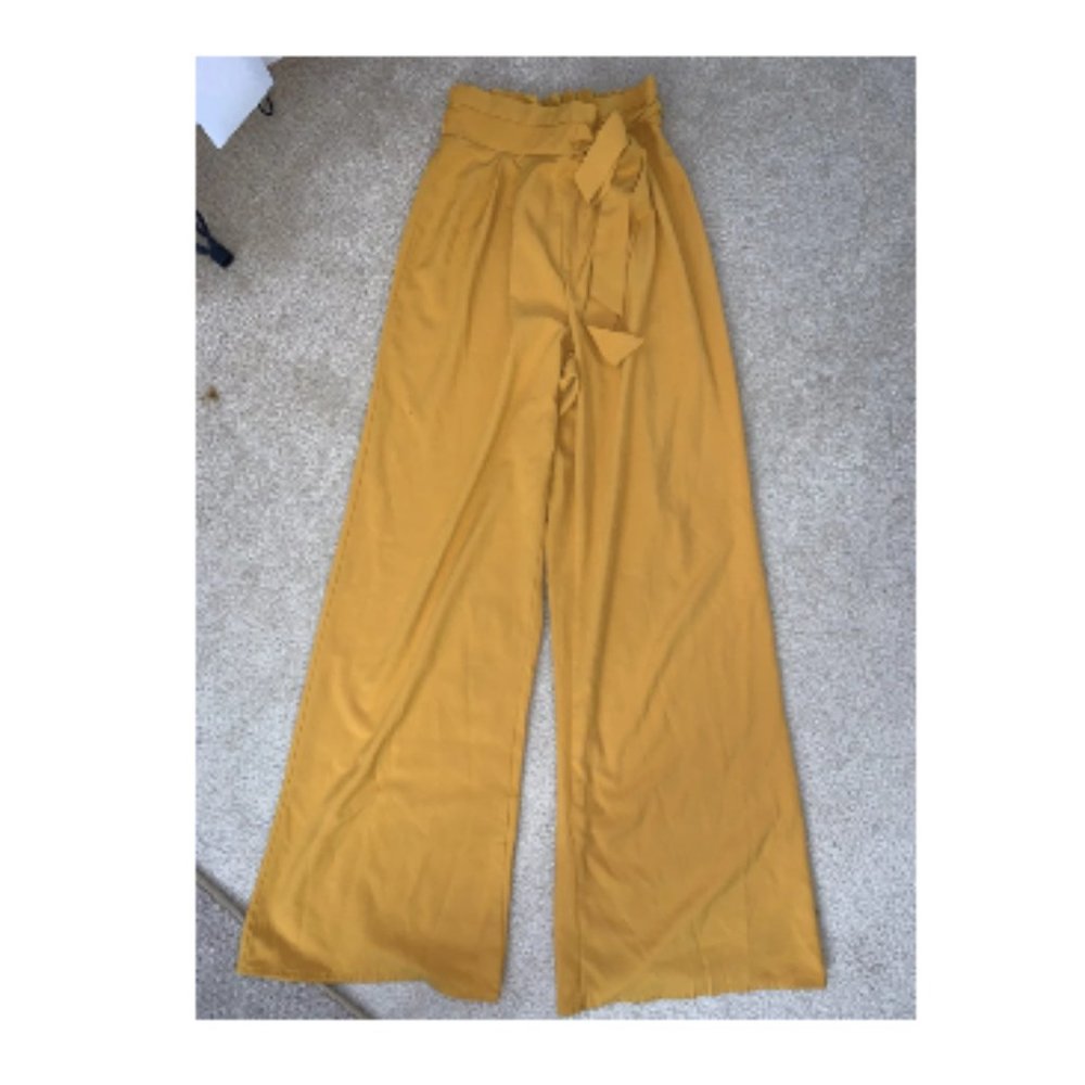 XS Charlotte Russe Gold-Yellow Palazzo Pants